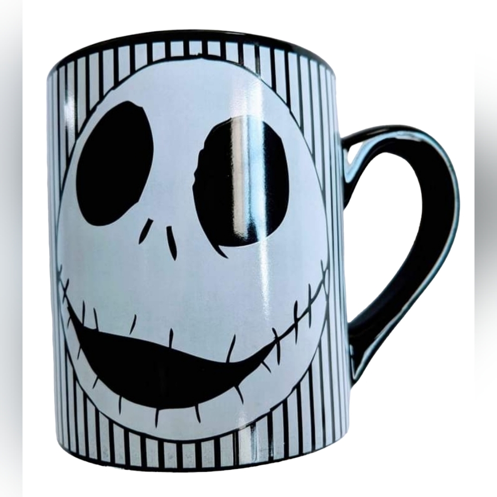 Disney's‎ nightmare Before Christmas mug New
